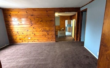 1043 Chestnut St in Muskegon, MI - Building Photo - Building Photo