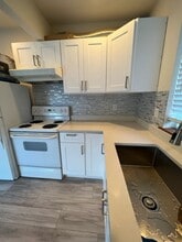 757 N 102nd St in Seattle, WA - Building Photo - Building Photo