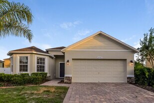16012 Yelloweyed Dr in Clermont, FL - Building Photo