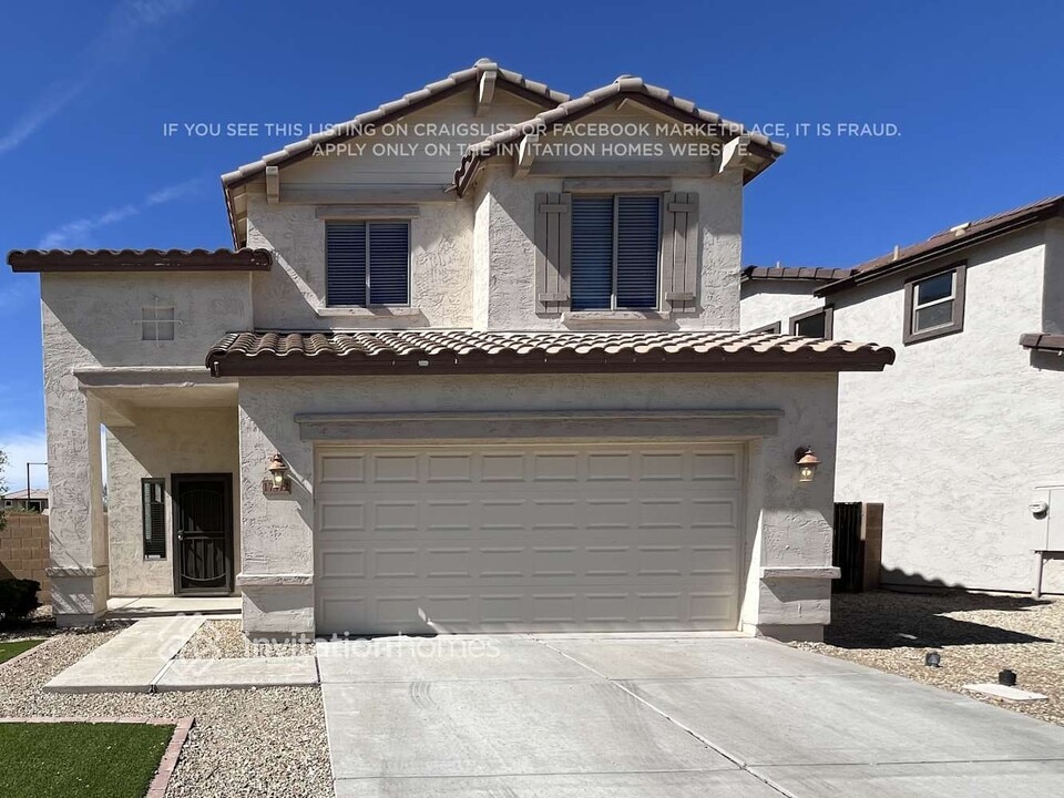 17412 W Langer Ln in Surprise, AZ - Building Photo