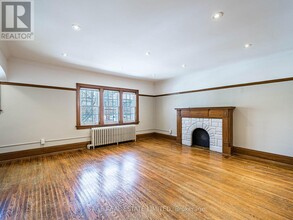 17 Castle View Ave in Toronto, ON - Building Photo - Building Photo