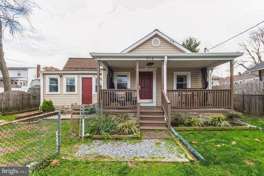 415 Cresswell Rd in Brooklyn Park, MD - Building Photo