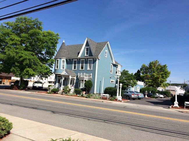 1408 3rd Ave, Unit 2 in Duncansville, PA - Building Photo - Building Photo