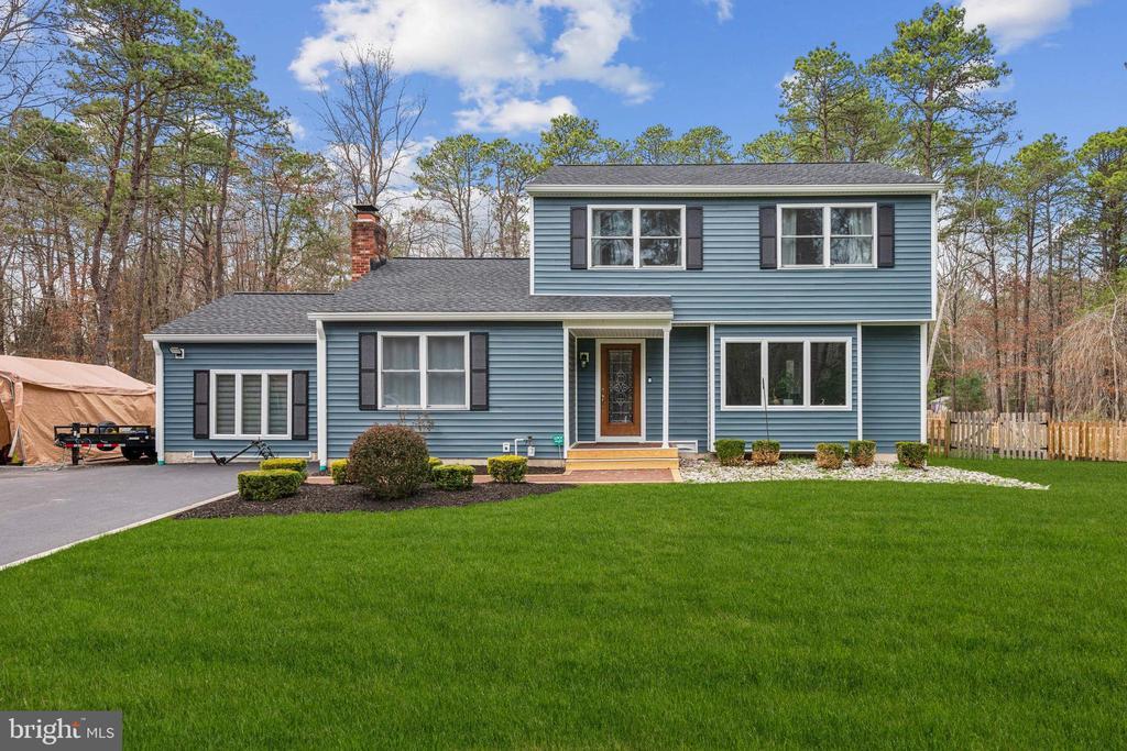 217 Falls Ct in Medford, NJ - Building Photo
