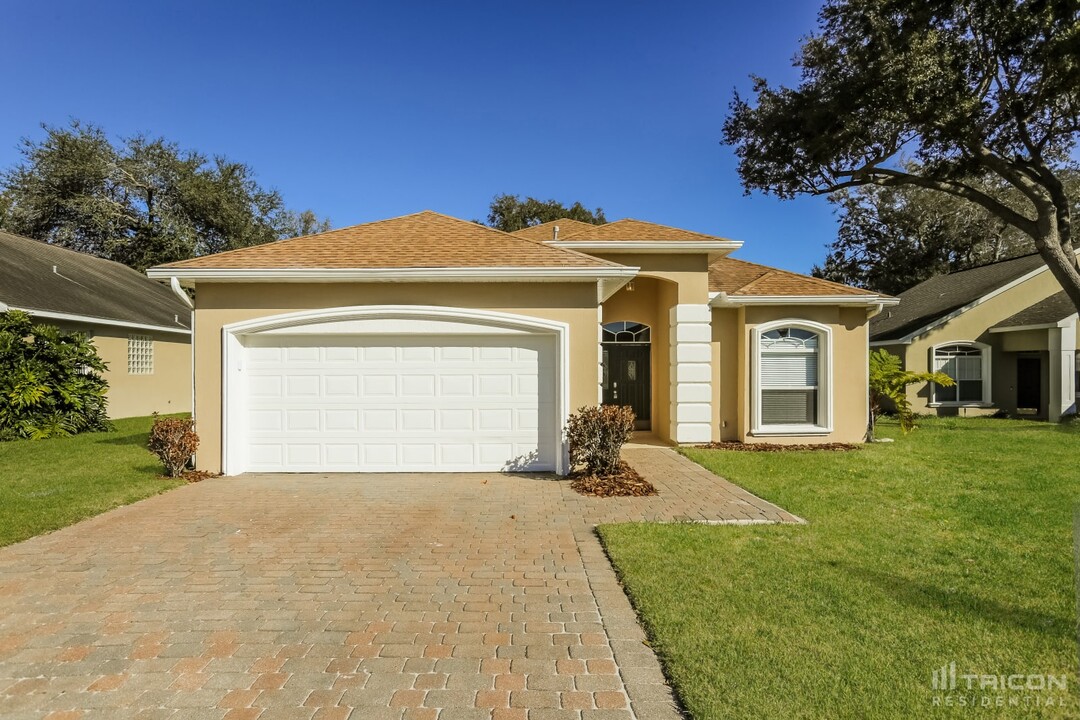 1005 Robin Ln in Winter Haven, FL - Building Photo