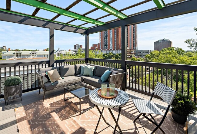 property at 3 Blackstone St