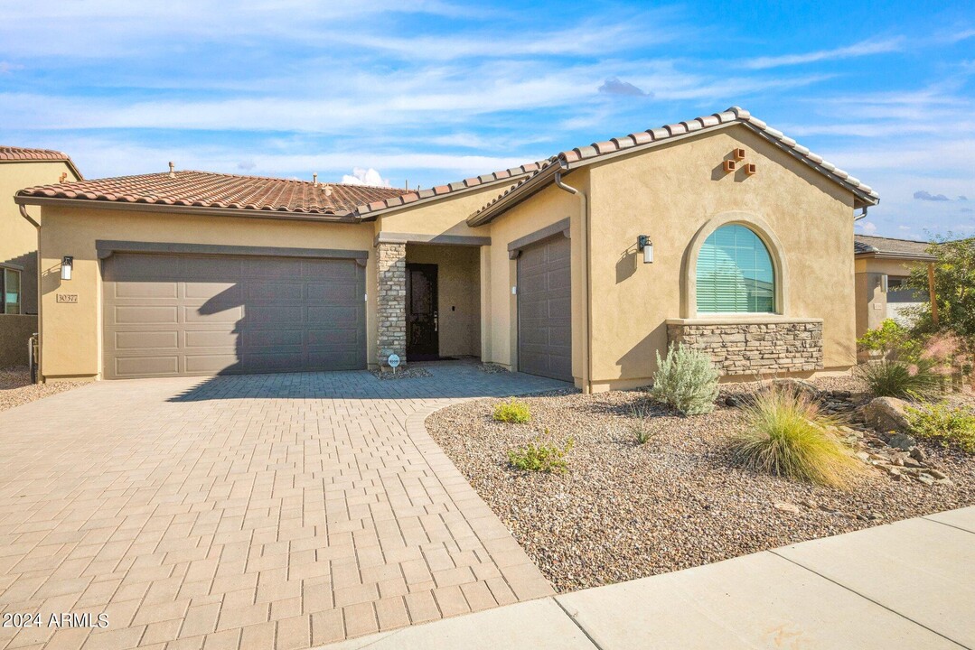 30377 N 134th Dr in Peoria, AZ - Foto de edificio