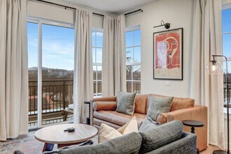 600 E Trinity Ln in Nashville, TN - Building Photo - Building Photo