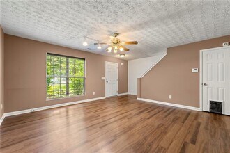 1382 Hollenbeck Ln in Riverdale, GA - Building Photo - Building Photo