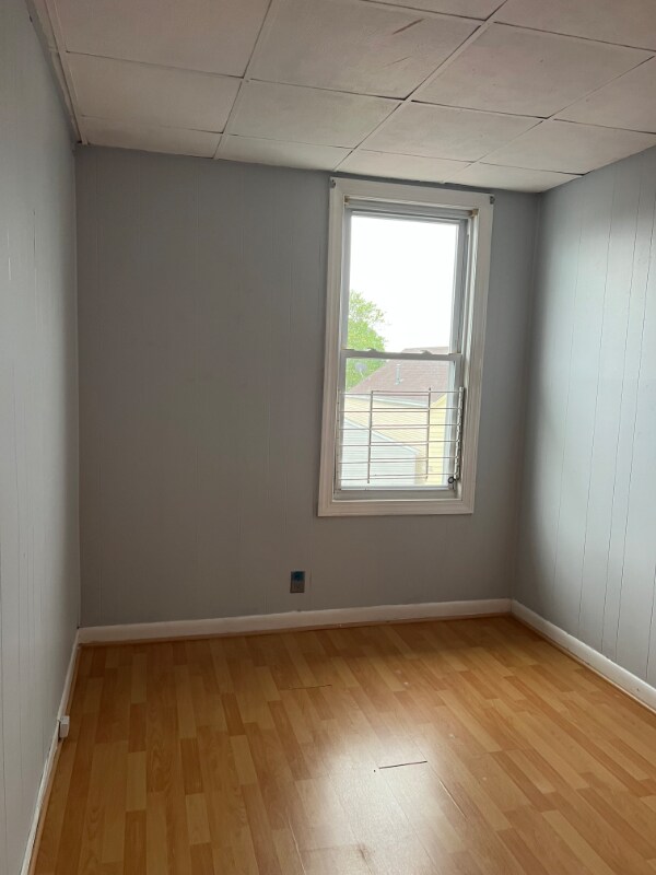 9 W 17th St in Bayonne, NJ - Foto de edificio - Building Photo