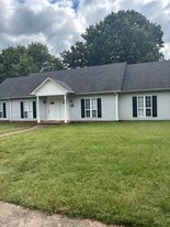 1611 Briarwood Dr in Lawrenceburg, TN - Building Photo