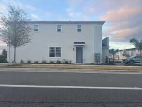 240 Bogey Dr in Davenport, FL - Building Photo - Building Photo