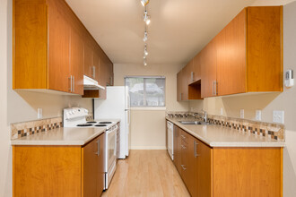 Martinique in Seattle, WA - Building Photo - Interior Photo