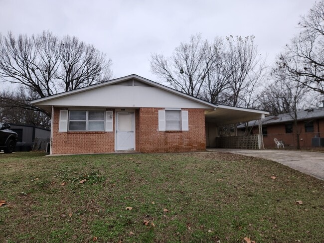 property at 805 Williams St