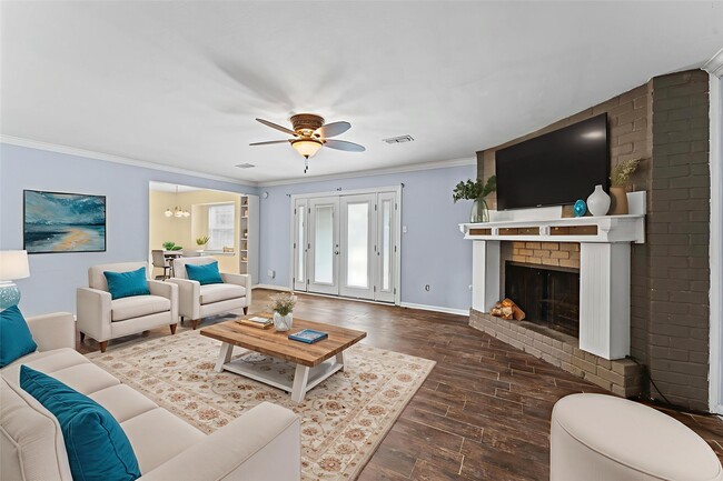 property at 427 Whitecap Dr