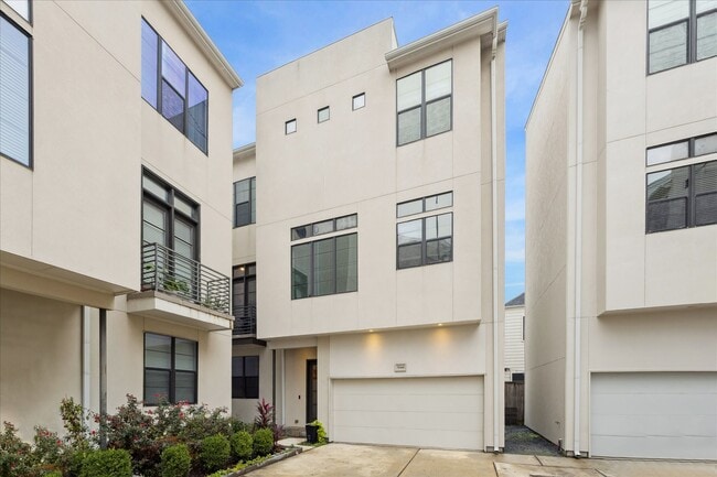 property at 5644 Darling St