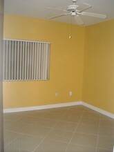 11375 E Sahuaro Dr, Unit 1026 in Scottsdale, AZ - Foto de edificio - Building Photo