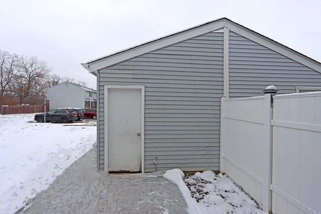 5740 Vestry Ct in Galloway, OH - Building Photo - Building Photo