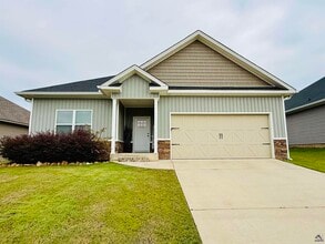 111 Kettle River Ln in Bonaire, GA - Building Photo - Building Photo