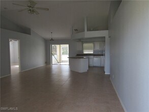 1529 SW 15th Pl in Cape Coral, FL - Building Photo - Building Photo