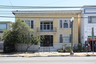 2842 W Pico Blvd in Los Angeles, CA - Building Photo - Building Photo