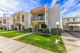 8225 N Central Ave in Phoenix, AZ - Building Photo - Building Photo