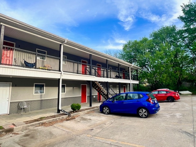 property at 364 E 7th St