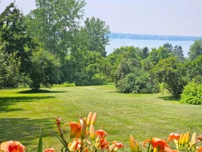 6117 E Lake Rd, Unit Lake House in Auburn, NY - Foto de edificio - Building Photo