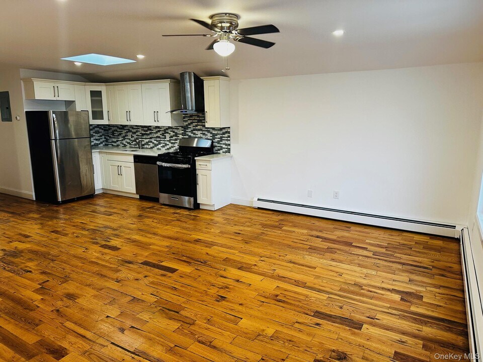 3-44 Beach 87th St in Queens, NY - Building Photo