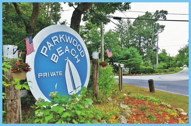 22 Datewood St in Wareham, MA - Building Photo - Building Photo