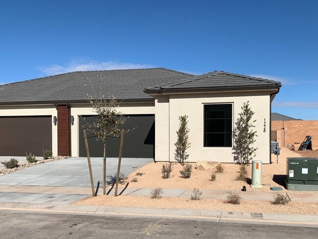 1228 W Felter Dr in Saint George, UT - Building Photo - Building Photo