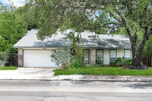 8026 Valley Trails in San Antonio, TX - Building Photo