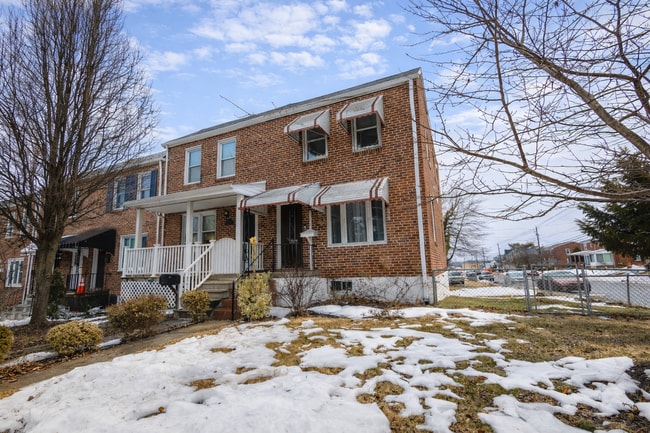 property at 1200 Narcissus Ave