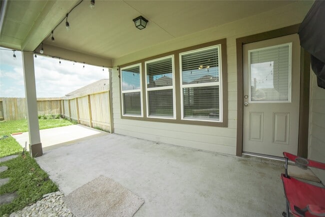 property at 3006 Tandem Ct
