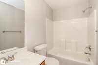 108 Willow Bend Ct photo'