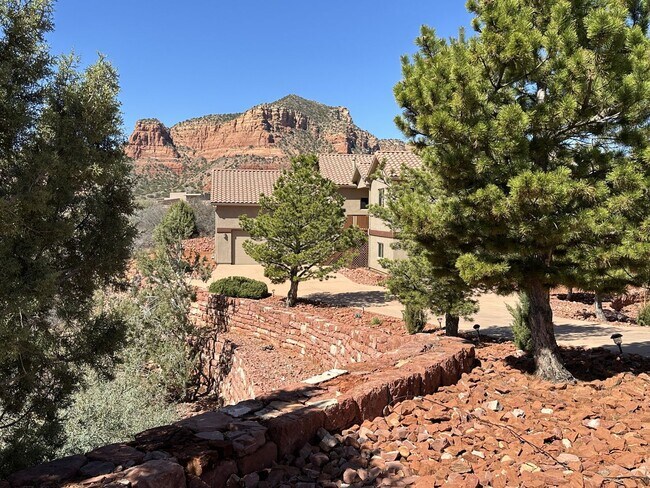 property at 125 Alta Vista Dr