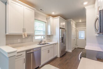 1025 Peachtree St in Chattanooga, TN - Building Photo - Building Photo