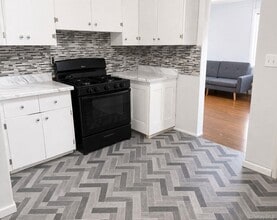 19 Lawrence Ave in Monticello, NY - Building Photo - Building Photo