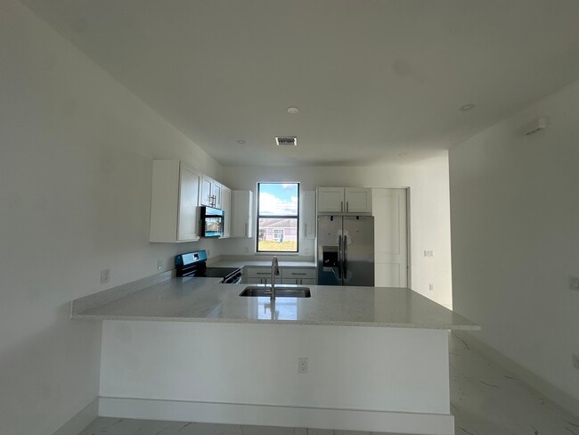 property at 1122 Homer Ave S