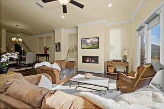 8406 Oak Leaf Point Dr in Houston, TX - Building Photo - Building Photo