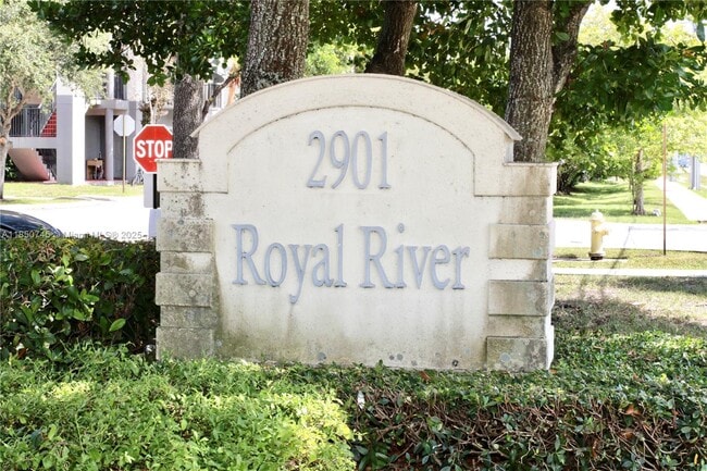 property at 2901 Riverside Dr
