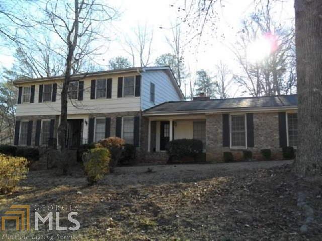 2553 Country Club Dr in Conyers, GA - Building Photo