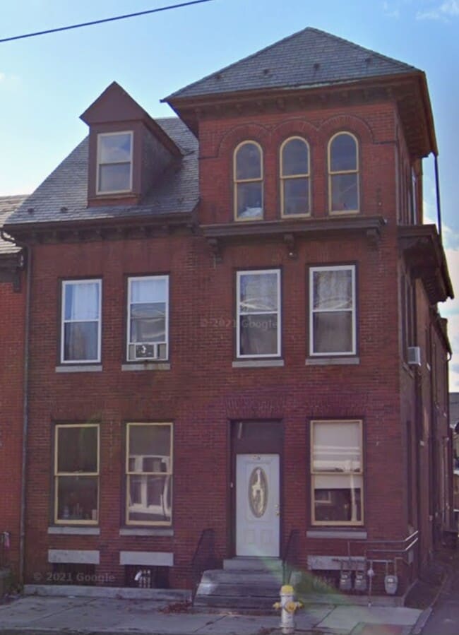 511 N 8th St, Unit 2