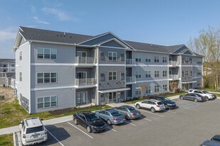 Black River Flats in Holland, MI - Building Photo