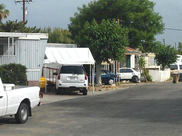 300-348 Petrol Rd in Bakersfield, CA - Building Photo