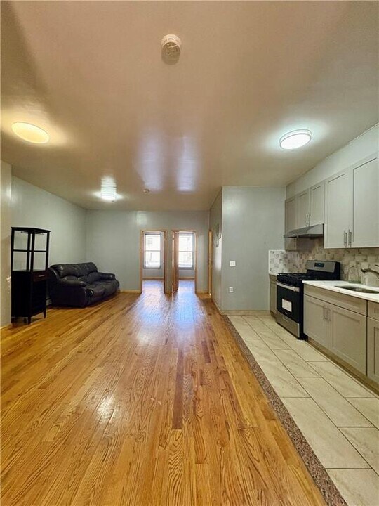 6916 Fort Hamilton Pkwy-Unit -2FL in Brooklyn, NY - Building Photo