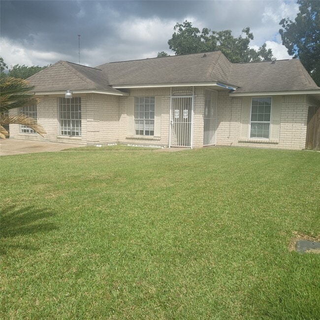 property at 2010 Bunzel St