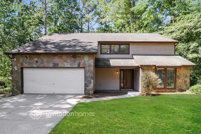 property at 450 Padens Chase Ct