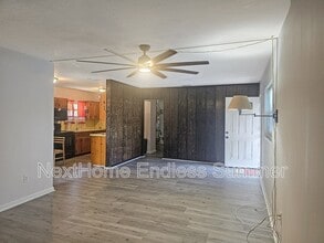 329 Parkwood Dr in Orange Park, FL - Building Photo - Building Photo