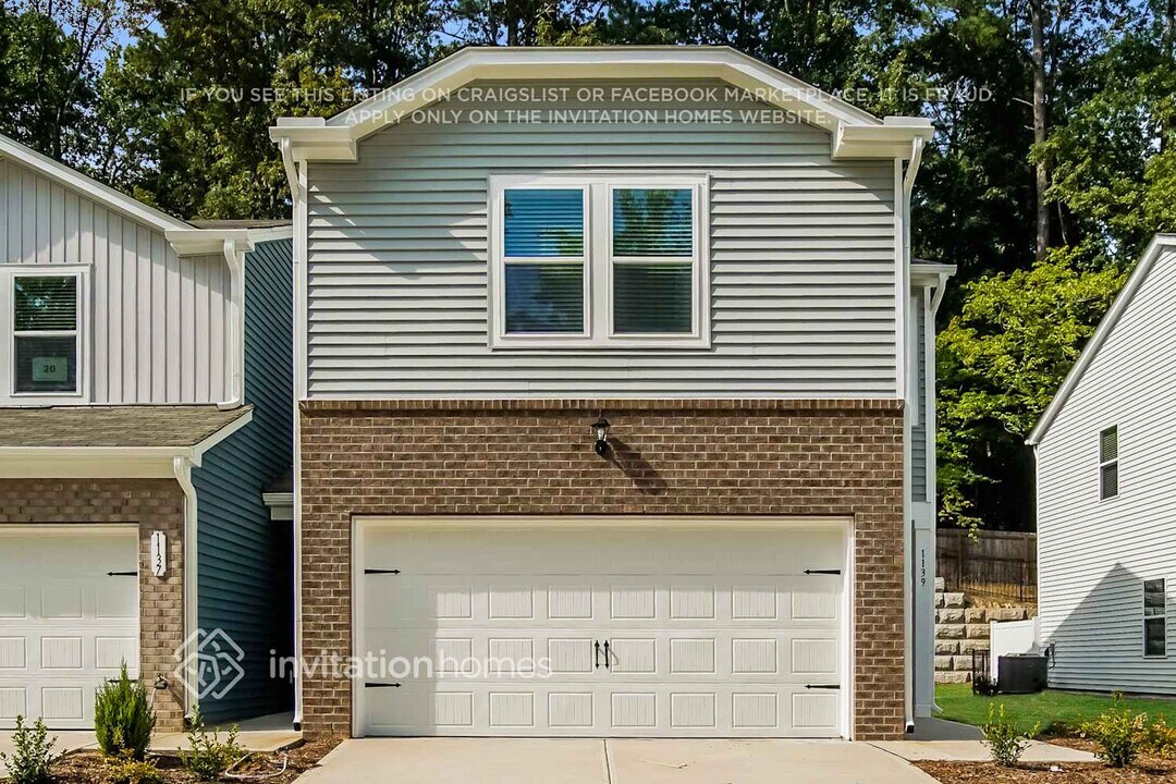 1139 Greenville Wy in Wendell, NC - Foto de edificio